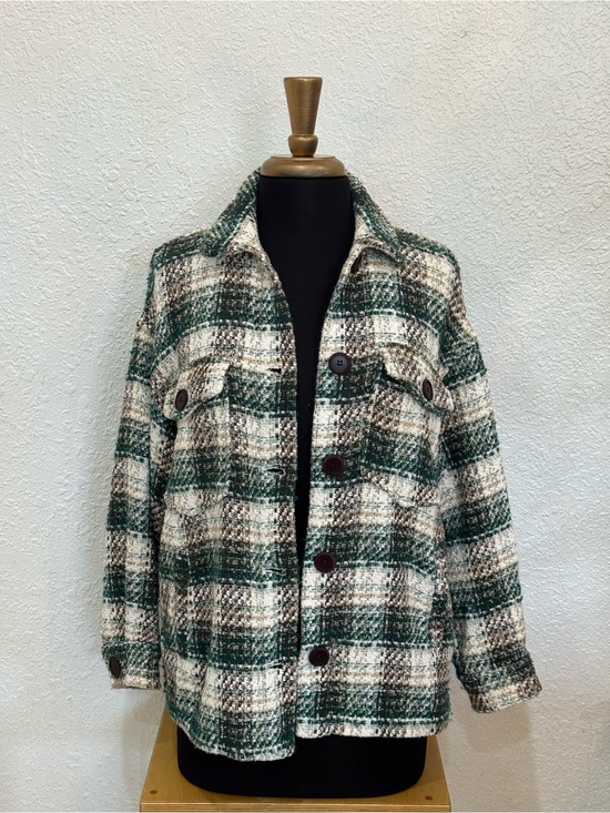 Zara Jackets & Blazers - Zara Green and Cream Plaid Teddy Shacket
